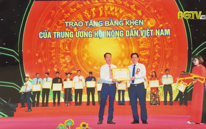 Gương n&ocirc;ng d&acirc;n sản xuất kinh doanh giỏi to&agrave;n quốc