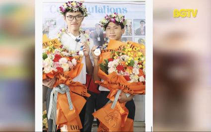 Hai học sinh Bắc Giang đoạt huy chương v&agrave;ng Olympic Vật l&yacute; quốc tế