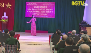 H&aacute;t m&atilde;i kh&uacute;c qu&acirc;n h&agrave;nh
