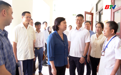 HĐND tỉnh gi&aacute;m s&aacute;t Y tế cơ sở tại x&atilde; Cao Đức 