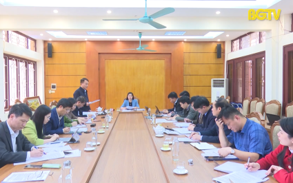 HĐND tỉnh gi&aacute;m s&aacute;t xử l&yacute; vi phạm h&agrave;nh ch&iacute;nh