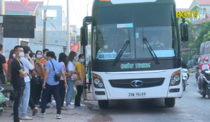 HĐND với cử tri: Quản l&yacute; phương tiện đưa đ&oacute;n c&ocirc;ng nh&acirc;n