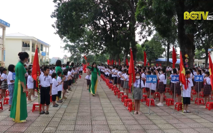 Hiệp H&ograve;a: 59 ngh&igrave;n học sinh vui mừng đ&oacute;n ch&agrave;o năm học mới