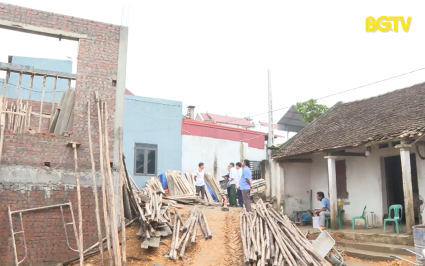 Hiệp H&ograve;a chung tay x&oacute;a nh&agrave; tạm, nh&agrave; dột n&aacute;t cho hộ ngh&egrave;o