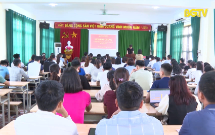 Hiệp H&ograve;a ph&aacute;t triển đảng vi&ecirc;n trong c&ocirc;ng nh&acirc;n, lao động