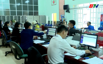 Ph&aacute;p luật v&agrave; cuộc sống: Hiệu quả việc ph&acirc;n cấp, ph&acirc;n quyền ở cơ sở