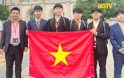 Học sinh Bắc Giang đoạt Huy chương Bạc Olympic V&acirc;̣t lý Ch&acirc;u &Acirc;u