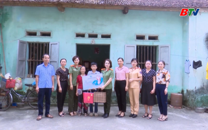 Hội LHPN c&aacute;c cấp tỉnh Bắc Ninh đỡ đầu 580 trẻ em mồ c&ocirc;i c&oacute; ho&agrave;n cảnh kh&oacute; khăn 