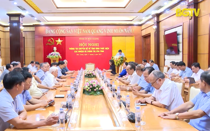 Th&ocirc;ng tin chuy&ecirc;n đề về thực hiện c&aacute;c nhiệm vụ ch&iacute;nh trị
