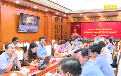 Tiếp tục ph&aacute;t huy hơn nữa vai tr&ograve;, tr&aacute;ch nhiệm trong triển khai Luật, Nghị quyết của Quốc hội 