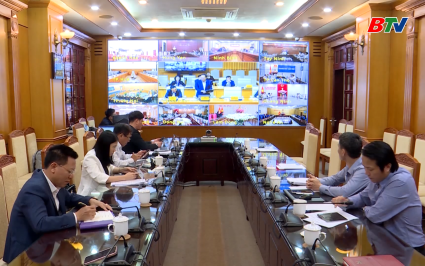 Hội nghị trực tuyến về giải ph&aacute;p ph&aacute;t triển đột ph&aacute; nh&agrave; ở x&atilde; hội