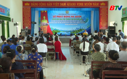 Hội N&ocirc;ng d&acirc;n tỉnh ph&aacute;t động ra qu&acirc;n hưởng ứng Ng&agrave;y M&ocirc;i trường thế giới 