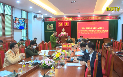 Hội thảo khoa học "X&acirc;y dựng dự &aacute;n luật bảo vệ ANTT ở cơ sở v&agrave; luật trật tự, ATGT đường bộ"
