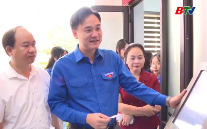 Hơn 2200 t&igrave;nh nguyện vi&ecirc;n hỗ trợ vận h&agrave;nh ch&iacute;nh quyền địa phương 2 cấp 