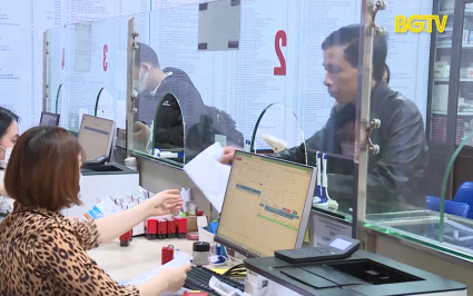 Hơn 404 tỷ đồng thanh to&aacute;n kh&aacute;m, chữa bệnh bảo hiểm y tế 