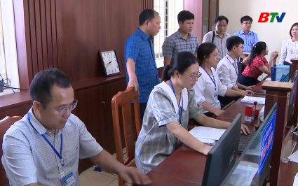 Khắc phục kh&oacute; khăn, vận h&agrave;nh bộ m&aacute;y h&agrave;nh ch&iacute;nh th&ocirc;ng suốt
