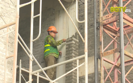 Khắc phục tr&igrave;nh trạng qu&aacute; tải y tế