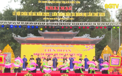 Khai hội ch&ugrave;a Bổ Đ&agrave; 