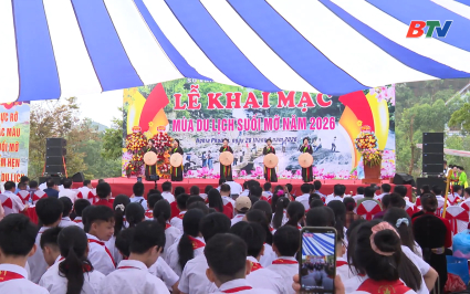 Rộn r&agrave;ng khai mạc m&ugrave;a du lịch Suối Mỡ 2026