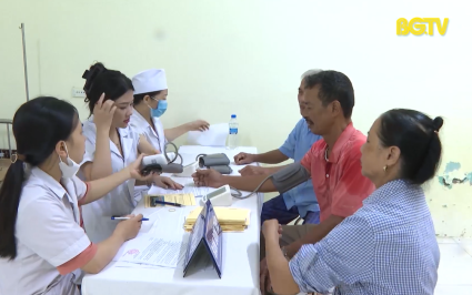 Kh&aacute;m chữa bệnh tri &acirc;n thương, bệnh binh
