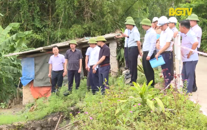 Khẩn trương triển khai phương &aacute;n xử l&yacute; sự cố sạt lở bờ s&ocirc;ng Thương