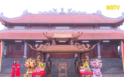 Kh&aacute;nh th&agrave;nh Đền thờ Anh h&ugrave;ng d&acirc;n tộc Ho&agrave;ng Hoa Th&aacute;m v&agrave; Nghĩa qu&acirc;n Y&ecirc;n Thế