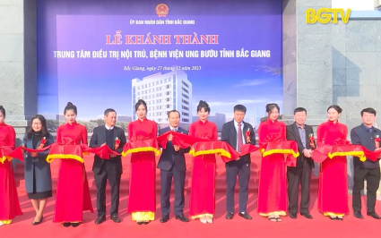 Kh&aacute;nh th&agrave;nh Trung t&acirc;m điều trị nội tr&uacute; Bệnh viện Ung bướu tỉnh