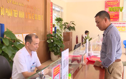 Khảo s&aacute;t sự h&agrave;i l&ograve;ng của người d&acirc;n với c&ocirc;ng chức tại bộ phận "Một cửa"