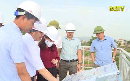 Khảo s&aacute;t tiến độ thực hiện dự &aacute;n đầu tư c&ocirc;ng