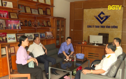 Khen thưởng 66 người nộp thuế ti&ecirc;u biểu