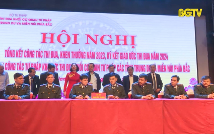 Khối cơ quan tư ph&aacute;p k&yacute; kết giao ước thi đua