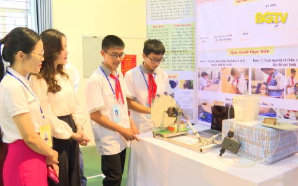 Khơi d&acirc;̣y ni&ecirc;̀m đam m&ecirc; sáng tạo trong học sinh 