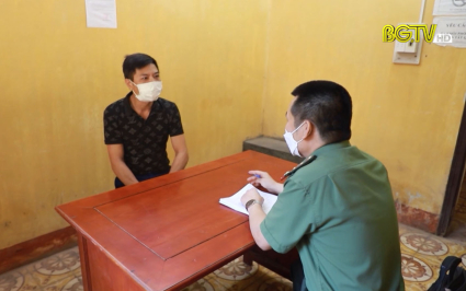Khởi tố đối tượng t&agrave;ng trữ tr&aacute;i ph&eacute;p vũ kh&iacute; qu&acirc;n dụng