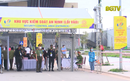 Kiểm so&aacute;t chặt chẽ an ninh khu vực Nh&agrave; thi đấu