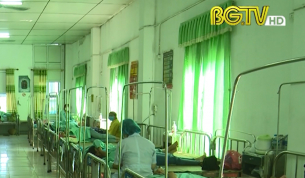 Tăng cường kiểm so&aacute;t người bệnh c&oacute; triệu chứng đến kh&aacute;m ở cơ sở y tế
