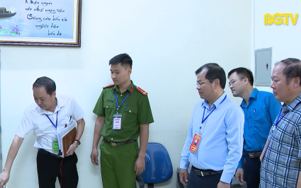 Kiểm tra c&ocirc;ng t&aacute;c chuẩn bị kỳ thi tuyển sinh THPT