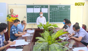 Kiểm tra c&ocirc;ng t&aacute;c chuẩn bị thi tuyển sinh lớp 10 THPT