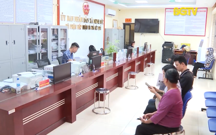 Kiểm tra c&ocirc;ng vụ đột xuất tại thị x&atilde; Việt Y&ecirc;n 