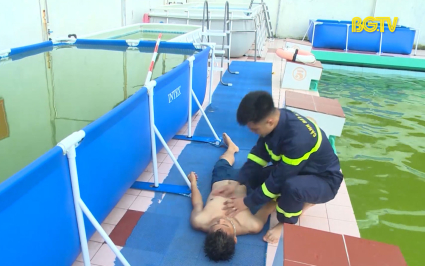 Kỹ năng ph&ograve;ng, chống v&agrave; cứu nạn đuối nước 