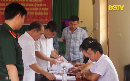 Lục Ngạn: Lấy &yacute; kiến cử tri về đề &aacute;n th&agrave;nh lập thị x&atilde; Chũ v&agrave; huyện Lục Ngạn