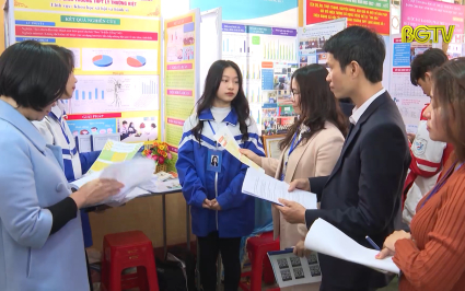 Lan toả đam m&ecirc; nghi&ecirc;n cứu khoa học trong học sinh