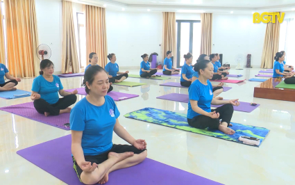 Lan toả phong tr&agrave;o tập Yoga