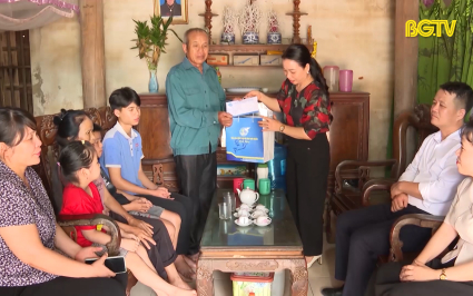 Lan toả phong tr&agrave;o thi đua y&ecirc;u nước