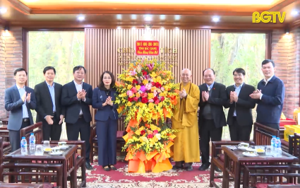 L&atilde;nh đạo tỉnh, c&aacute;c cơ quan thăm tặng qu&agrave; Tết c&aacute;c đơn vị, hộ ngh&egrave;o