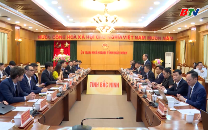 L&atilde;nh đạo tỉnh l&agrave;m việc với Hiệp hội C&ocirc;ng nghiệp b&aacute;n dẫn Singapore 