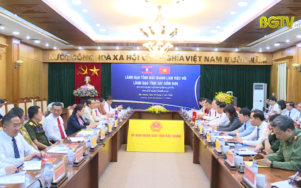 L&atilde;nh đạo tỉnh Xay-Sổm-Bun, L&agrave;o thăm v&agrave; l&agrave;m việc tại Bắc Giang