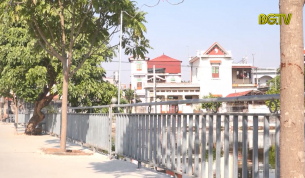 Lắp đặt r&agrave;o chắn bảo vệ trẻ em kh&ocirc;ng bị đuối nước