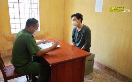 Lập trang web chiếm đoạt t&agrave;i sản, 3 đối tượng bị khởi tố