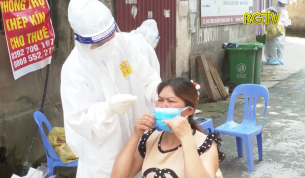 Lấy mẫu test nhanh Covid-19 tại một số khu vực c&oacute; nguy cơ cao