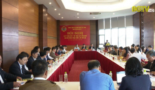 Lấy &yacute; kiến g&oacute;p &yacute; Dự thảo c&aacute;c Văn kiện tr&igrave;nh ĐH Đảng to&agrave;n quốc lần thứ XIII